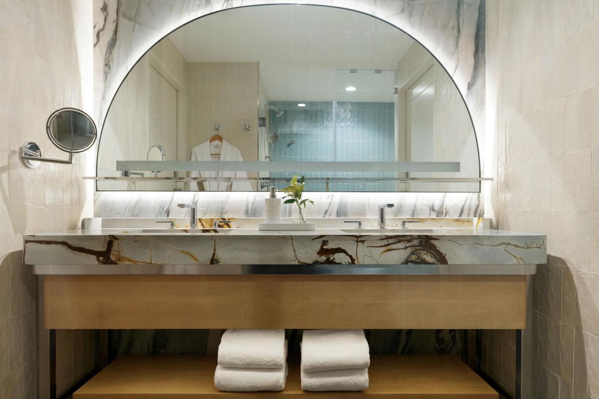Suite with Skyline View